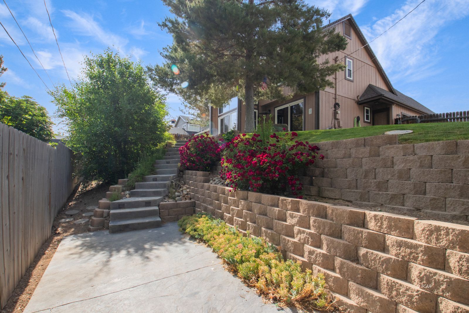 524 Skyline Drive Property Photo 5