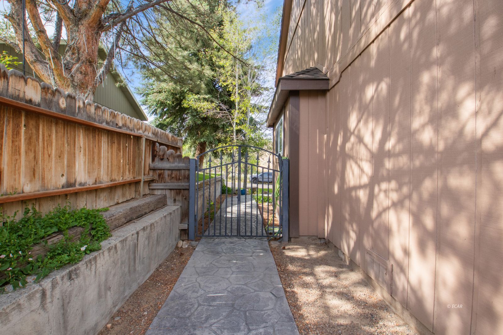 524 Skyline Drive Property Photo 6