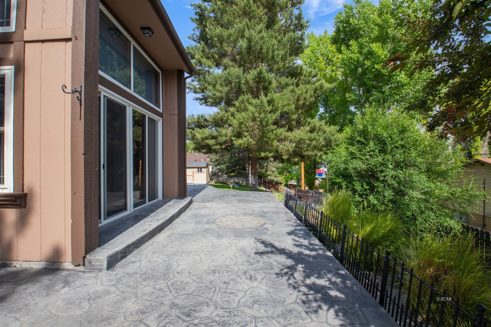 524 Skyline Drive Property Photo 8