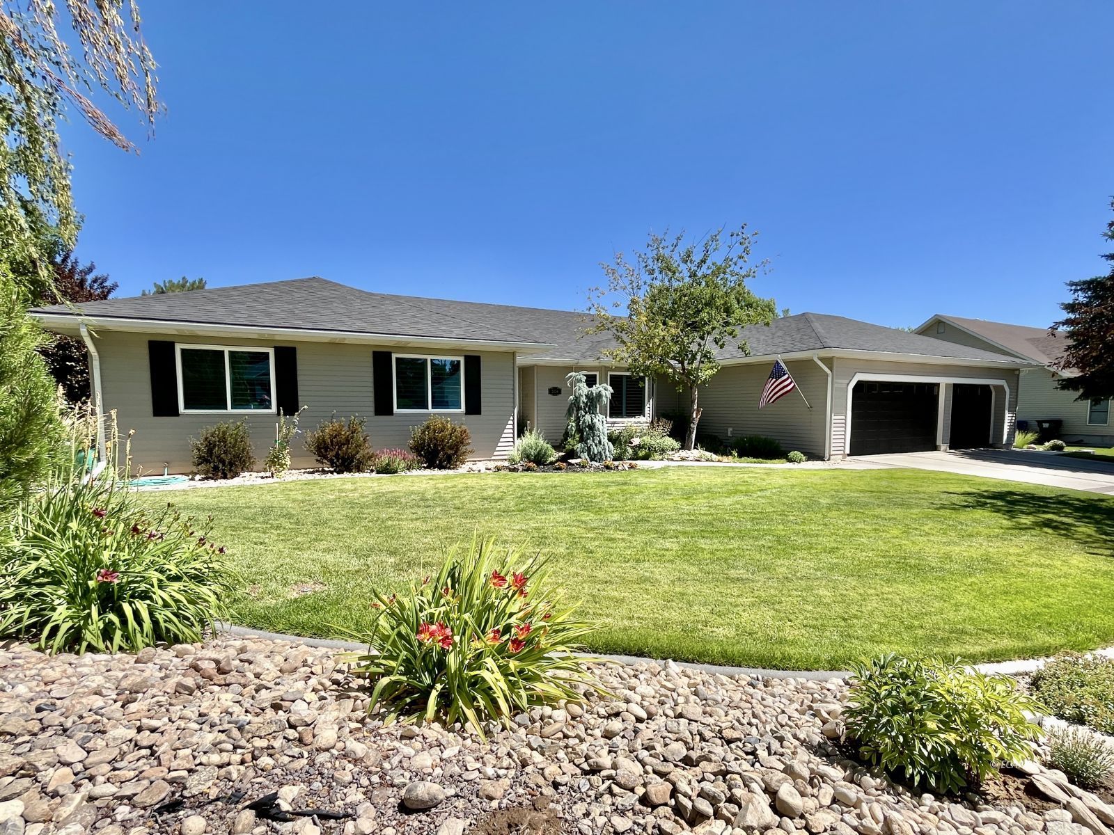2034 Ruby View Drive Property Photo 1