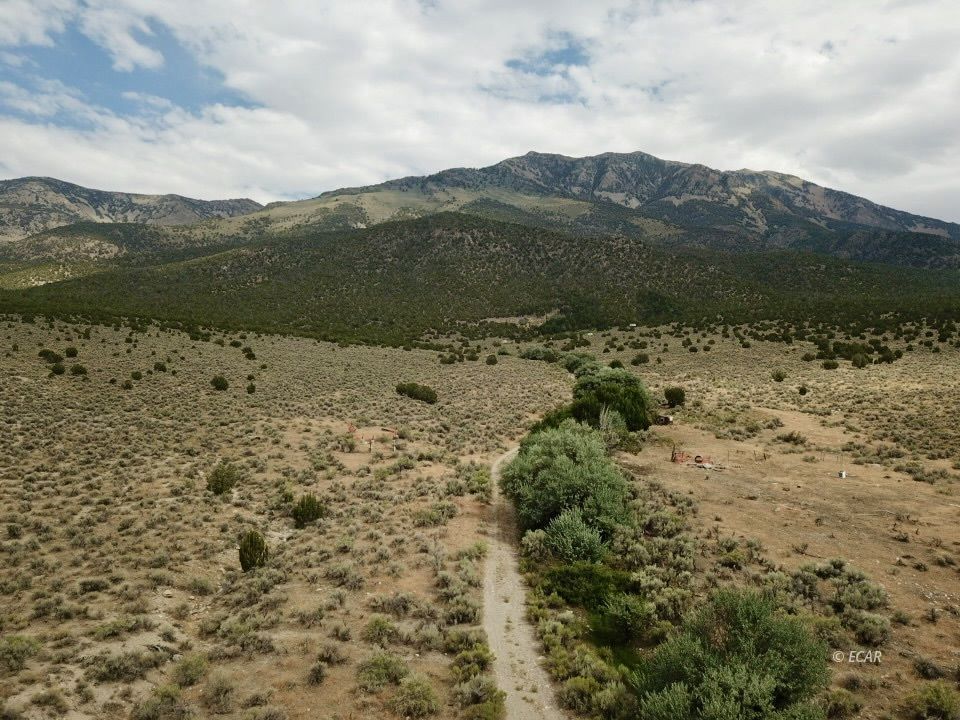 Mcdonald Creek Property Photo 1