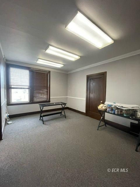 321 5th Street Property Photo 3