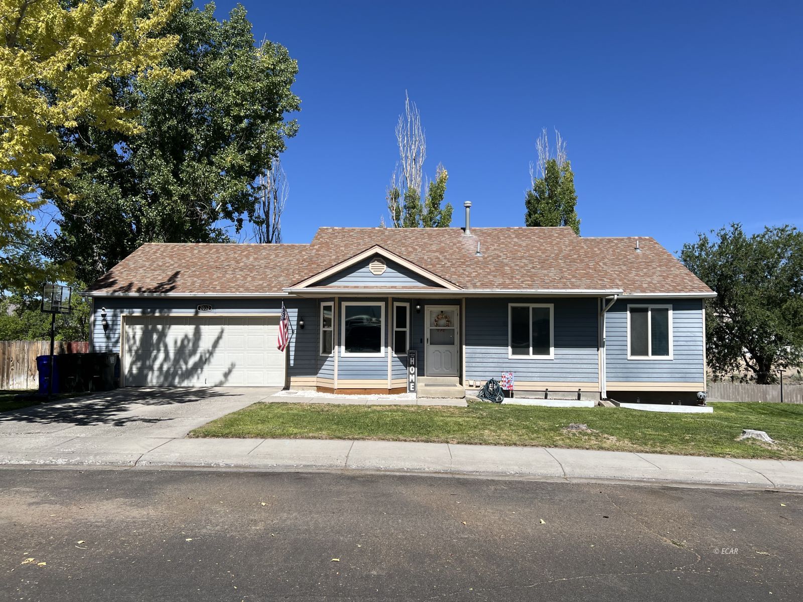 2032 Sierra Drive Property Photo 1