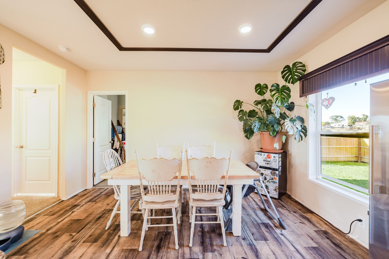 571 Holiday Drive Property Photo 7