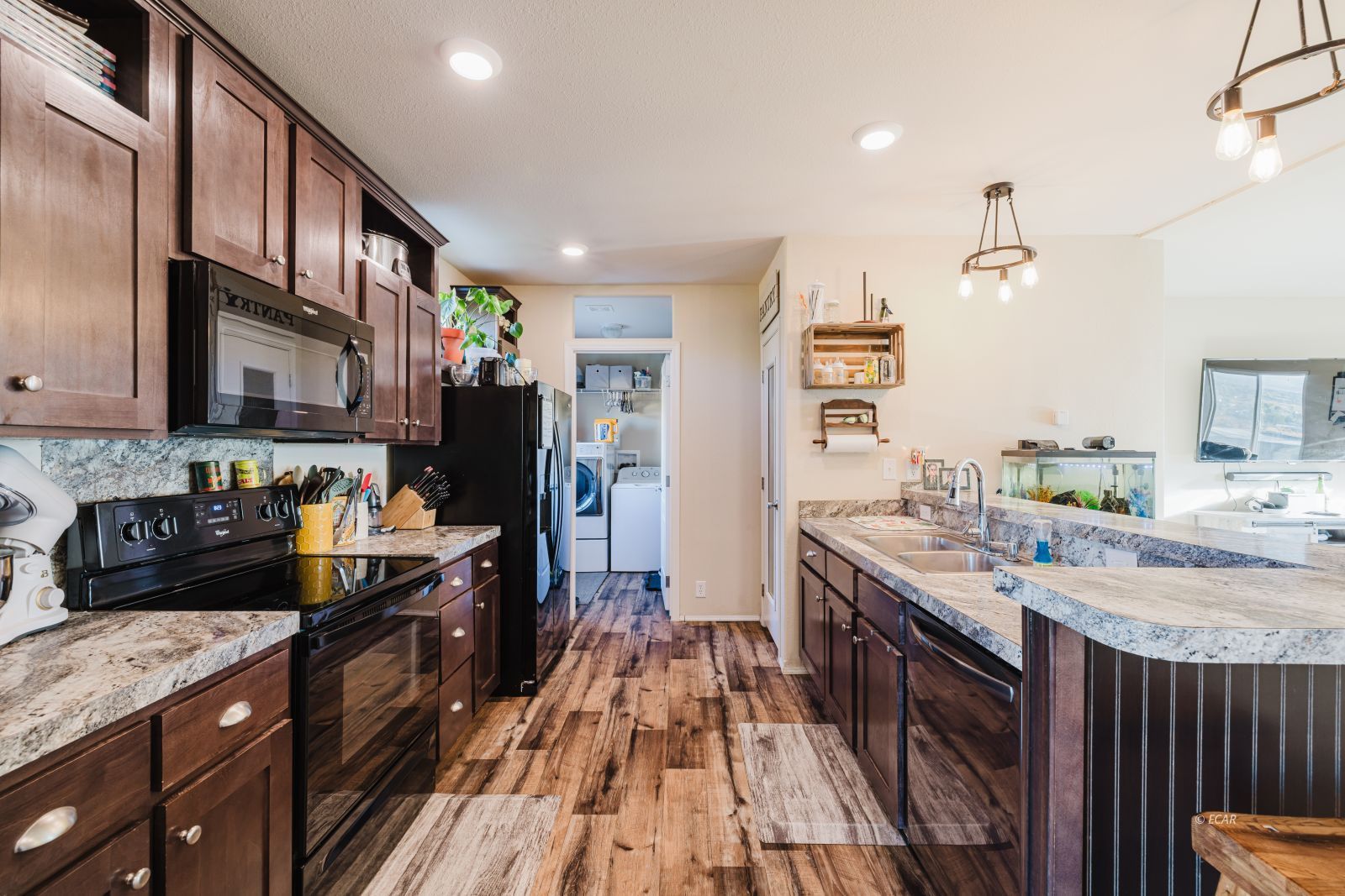 571 Holiday Drive Property Photo 10