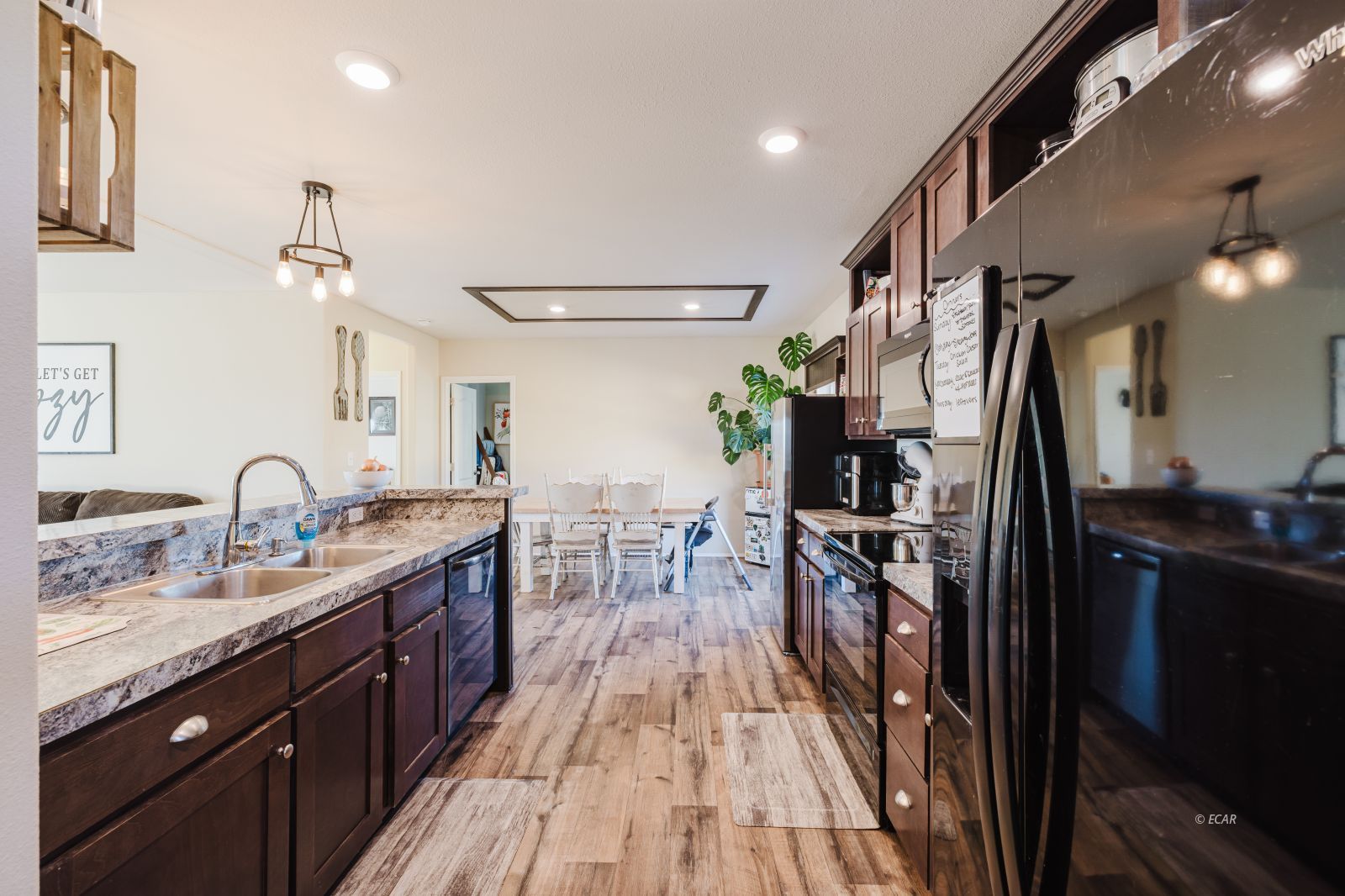 571 Holiday Drive Property Photo 12