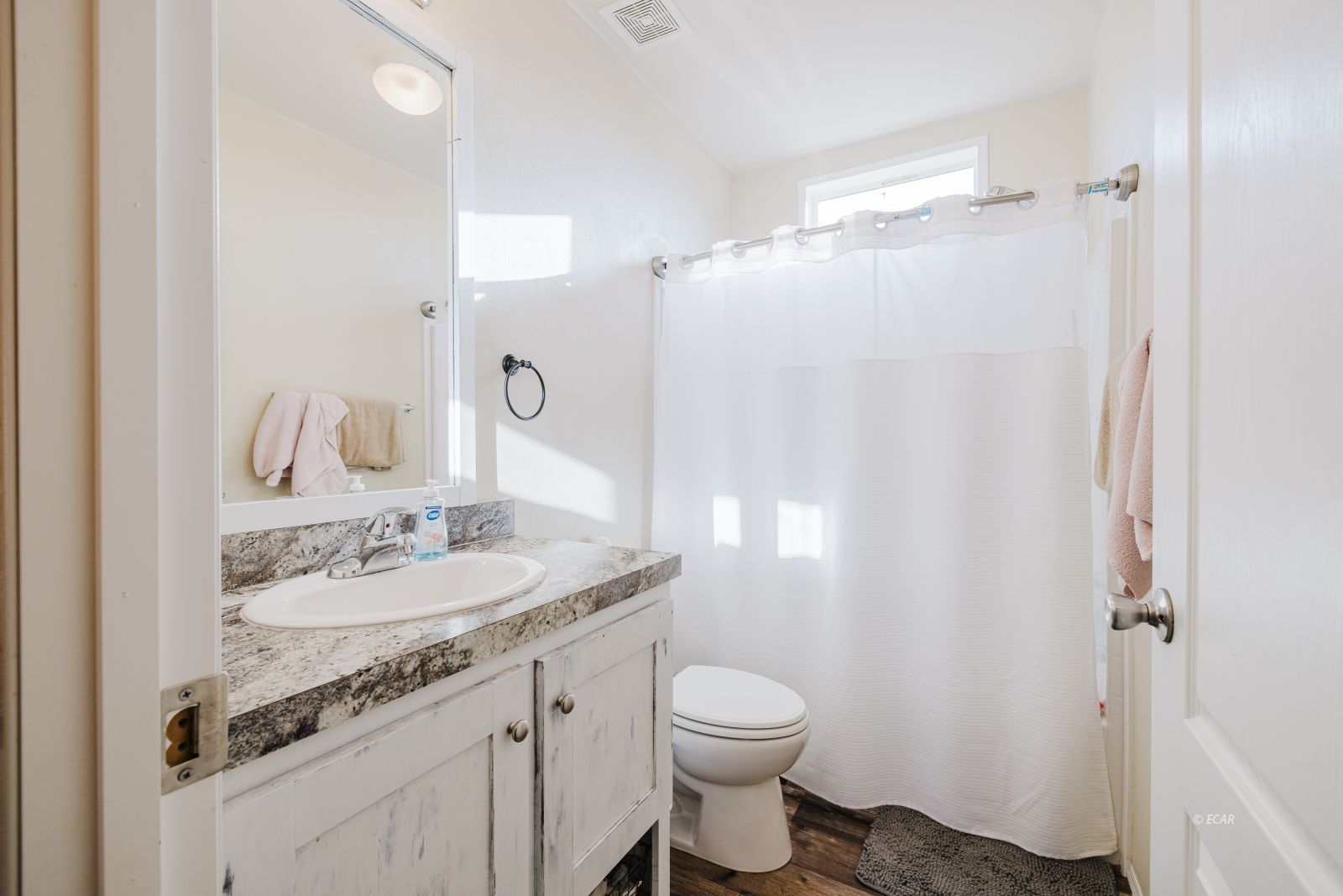 571 Holiday Drive Property Photo 18