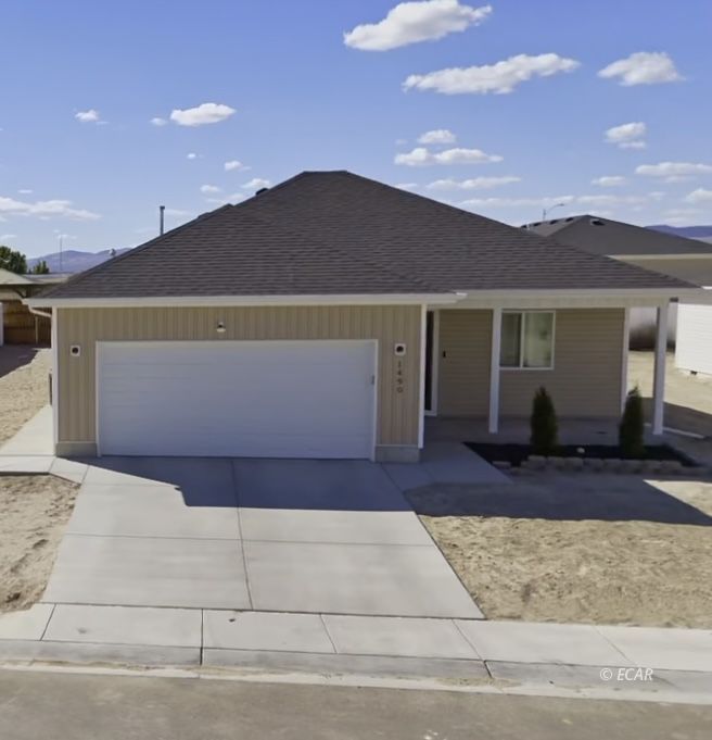 1493 Daisy Drive Property Photo 2