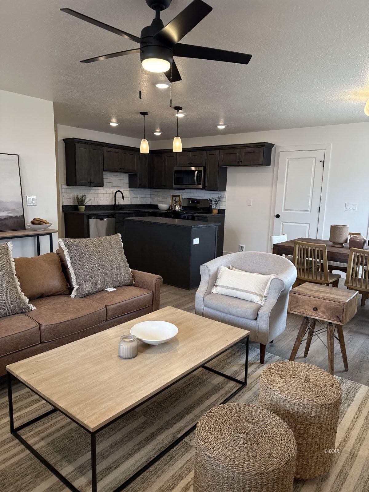 1493 Daisy Drive Property Photo 8