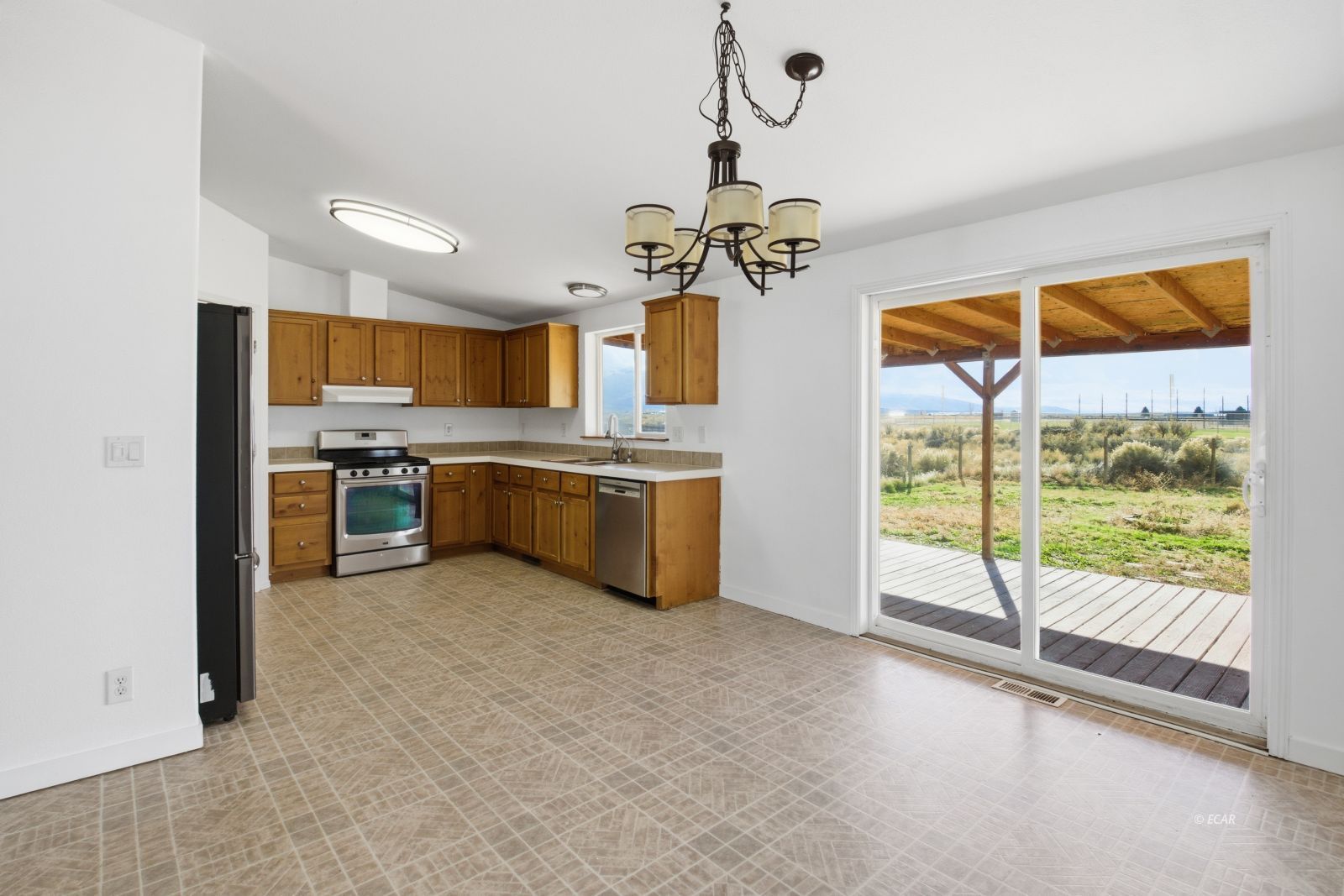 210 Sageglen Drive Property Photo 9