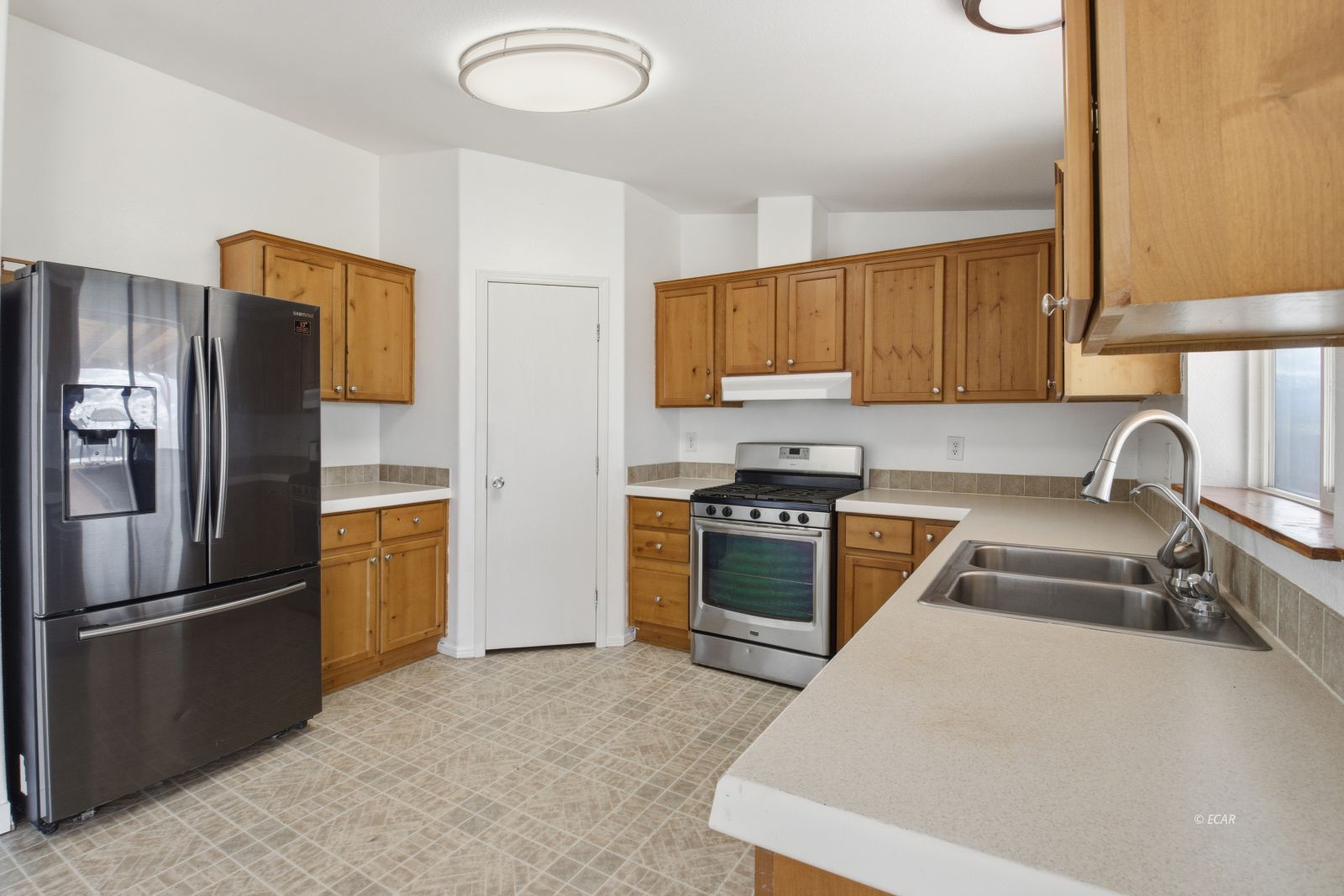 210 Sageglen Drive Property Photo 12