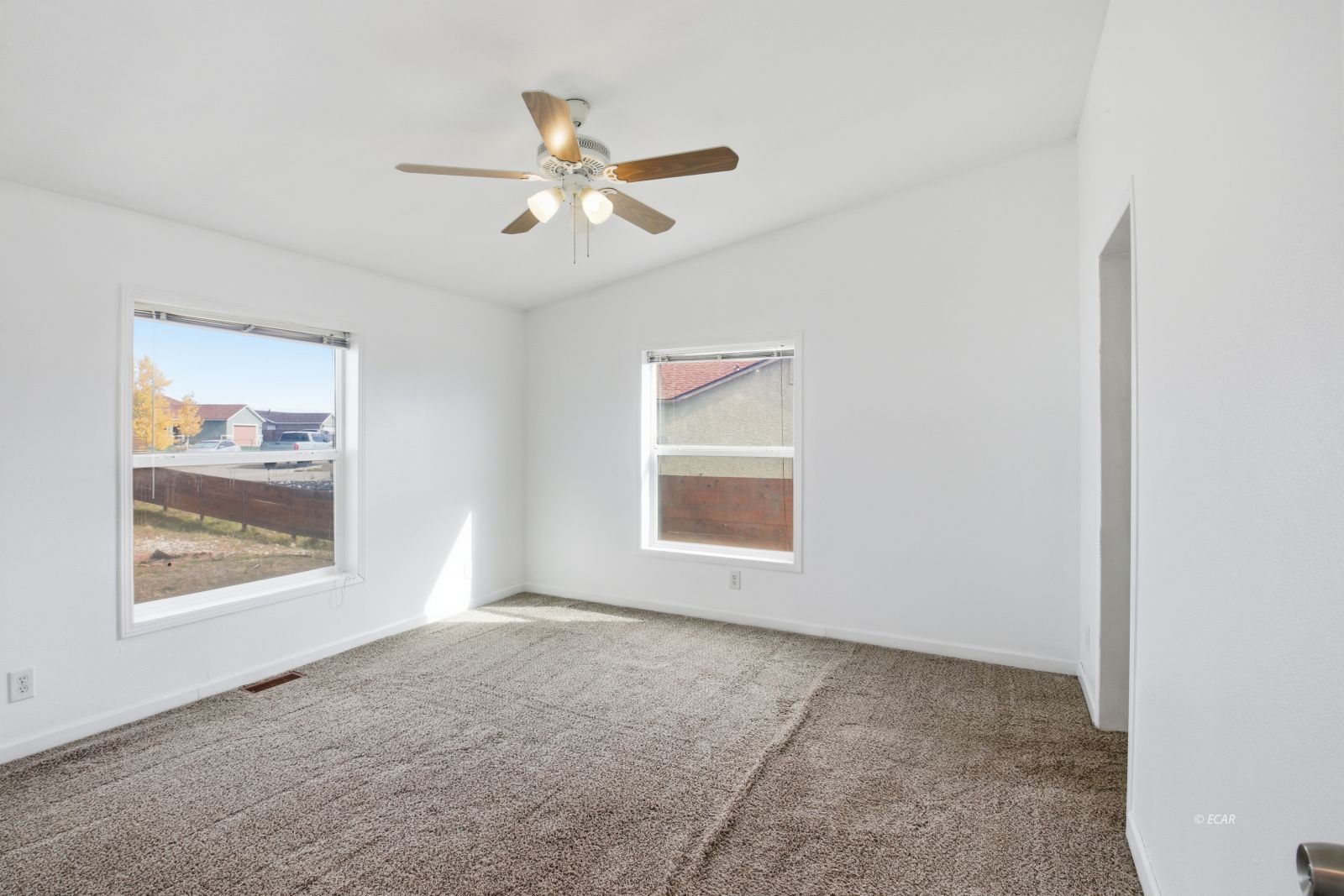 210 Sageglen Drive Property Photo 16