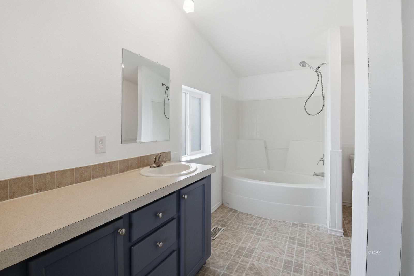 210 Sageglen Drive Property Photo 18