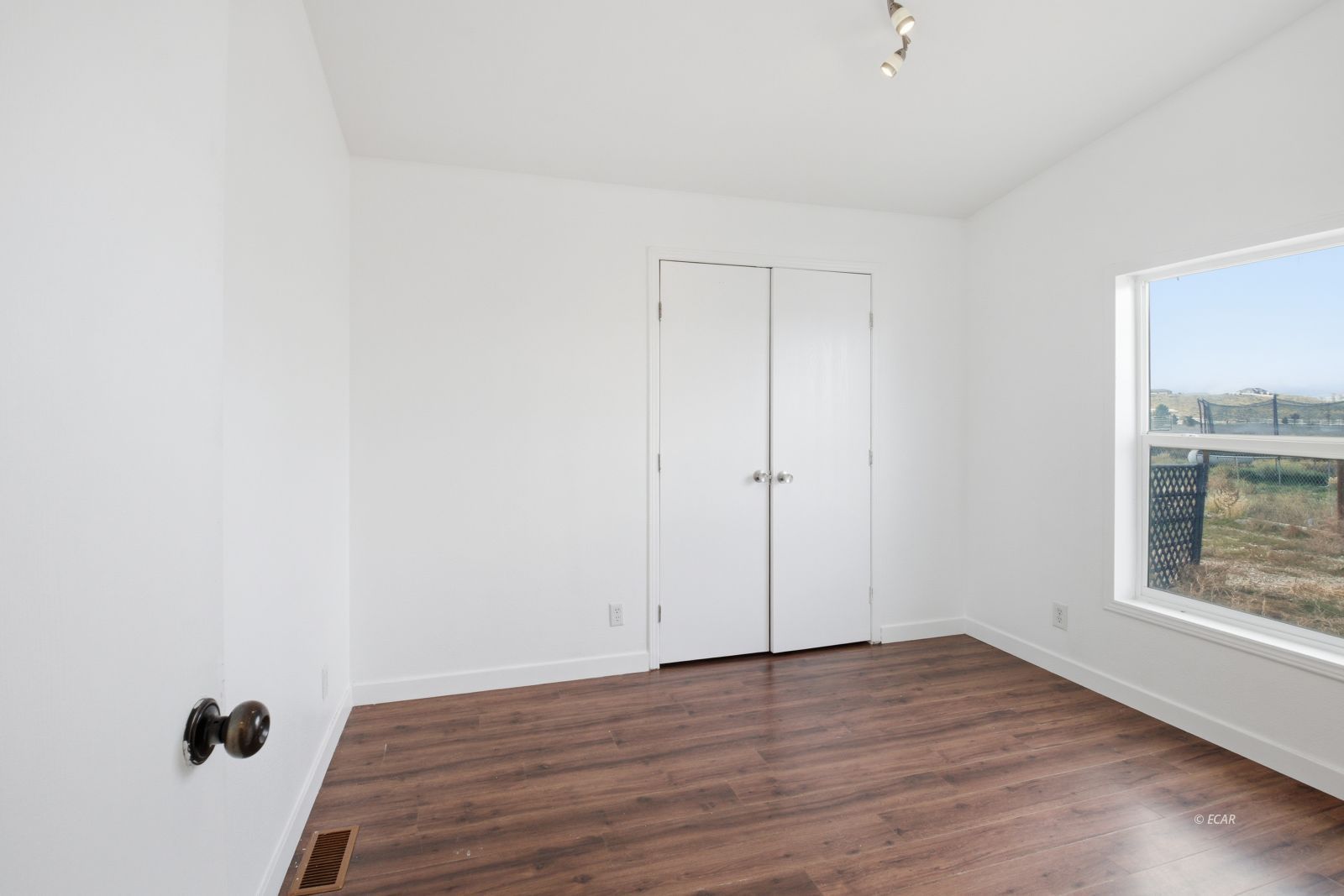 210 Sageglen Drive Property Photo 21