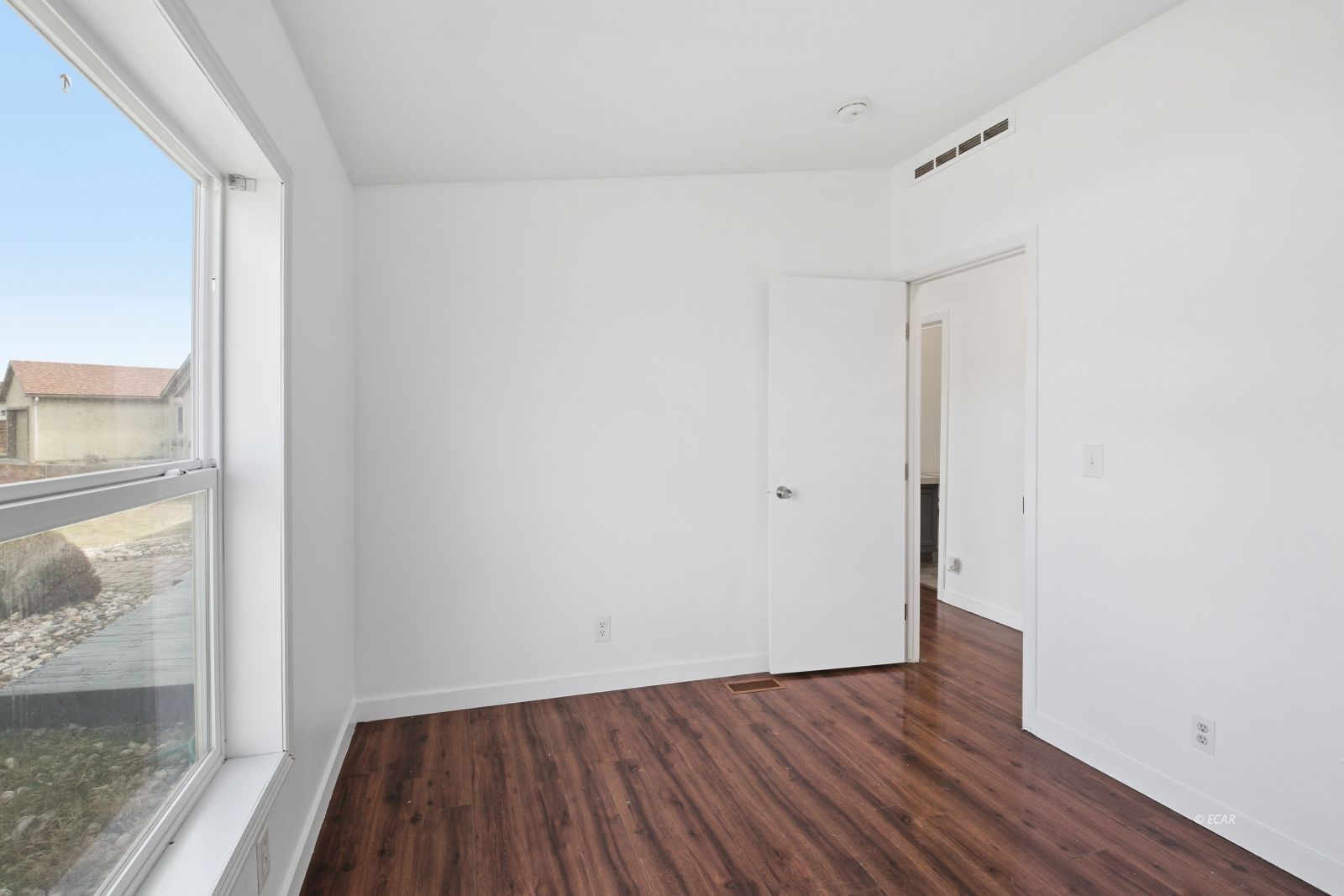 210 Sageglen Drive Property Photo 24