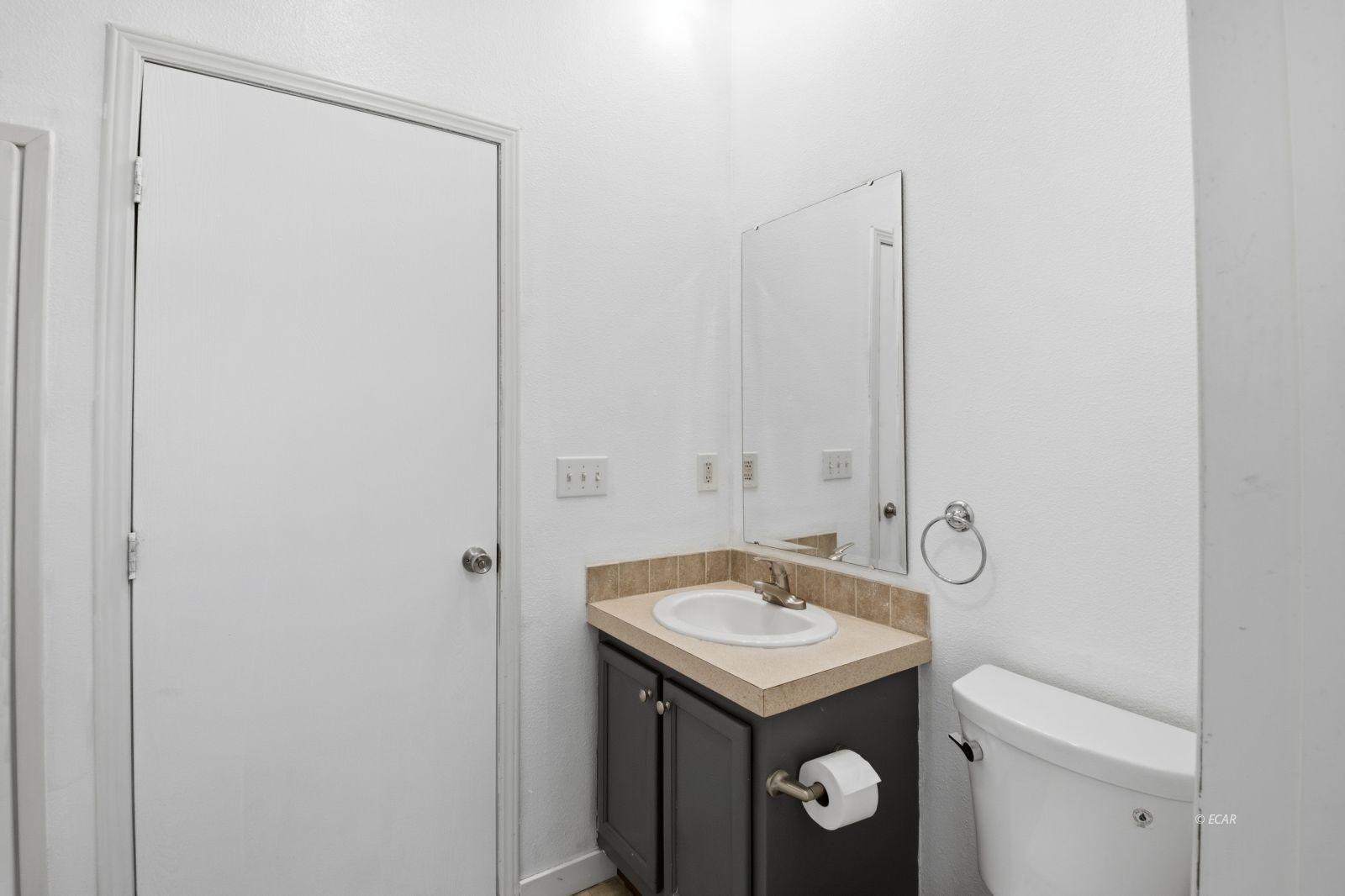 210 Sageglen Drive Property Photo 28