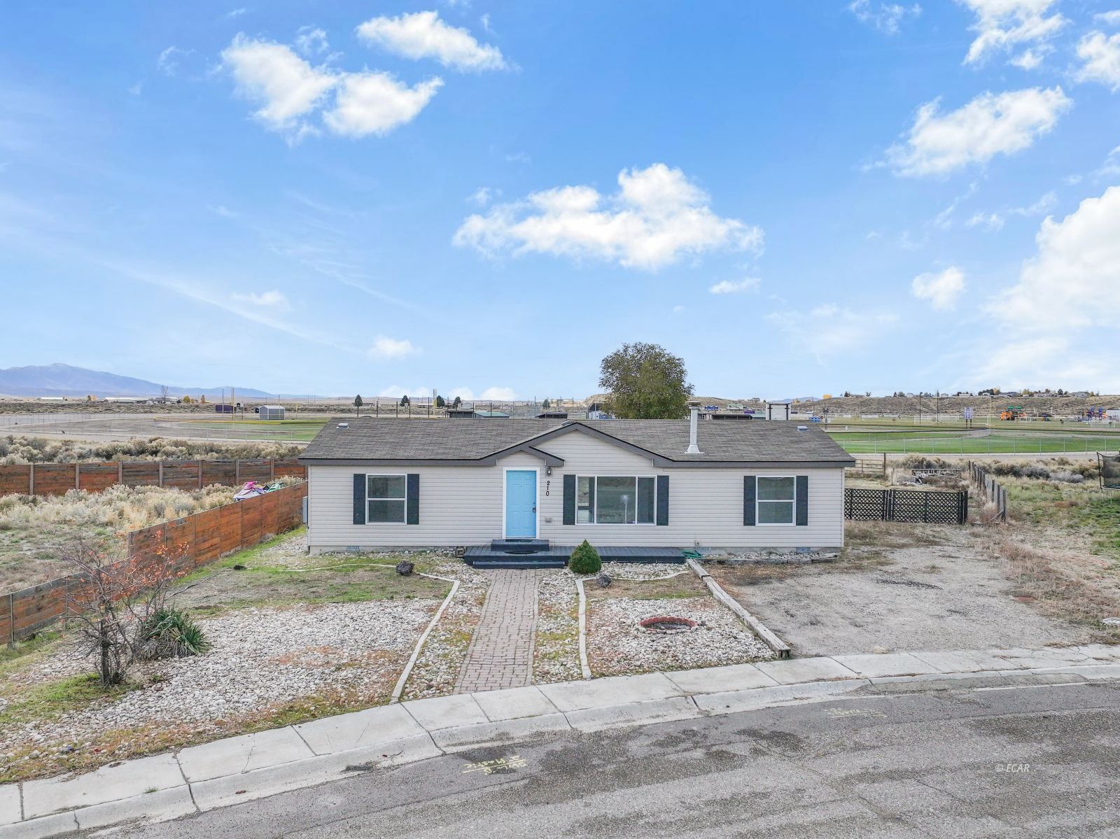 210 Sageglen Drive Property Photo 38