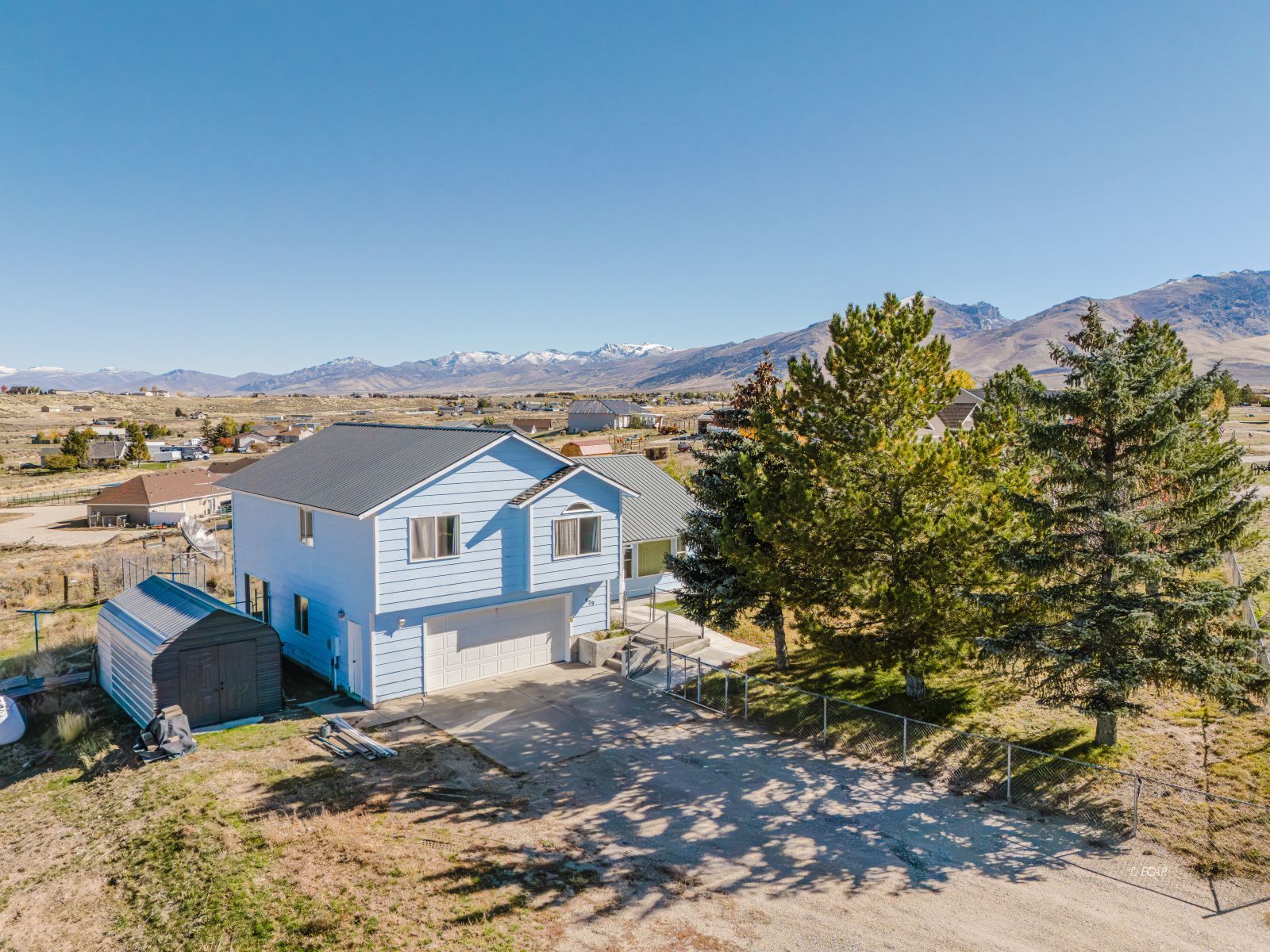 629 Palace Parkway Property Photo 1