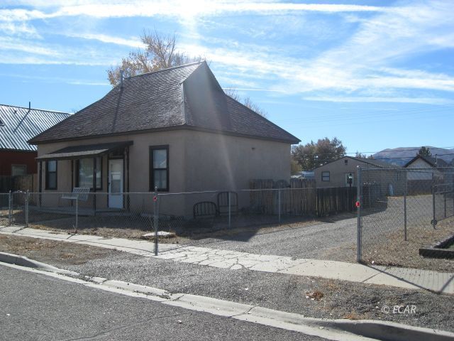 344 5th Street Property Photo 1