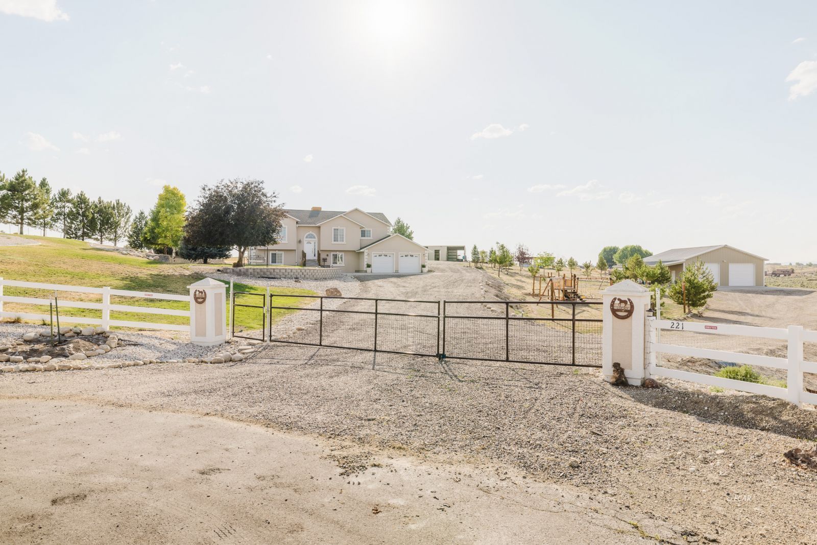 221 Lyndhurst Lane Property Photo 1