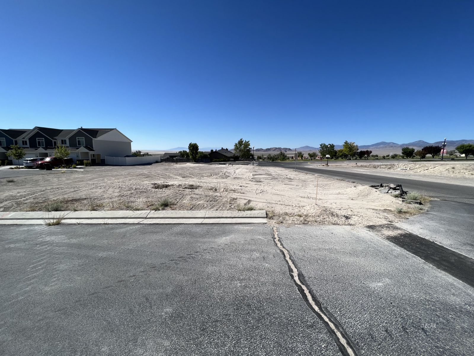 2101 Bluegrass Circle Property Photo 4