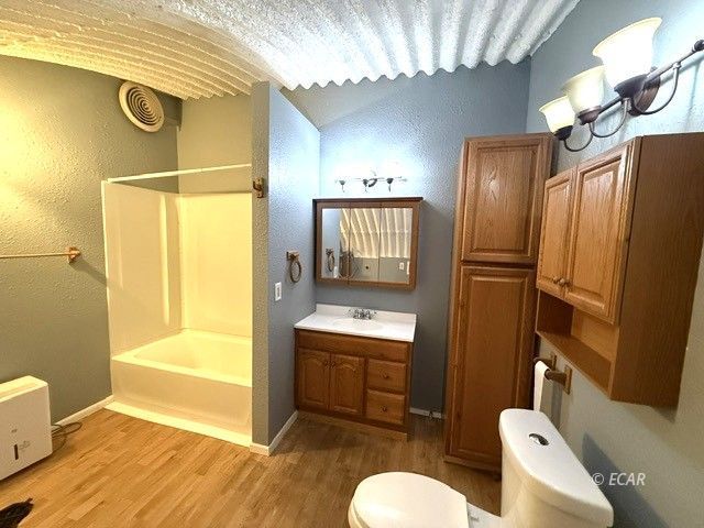 519 Spring Creek Parkway Property Photo 16