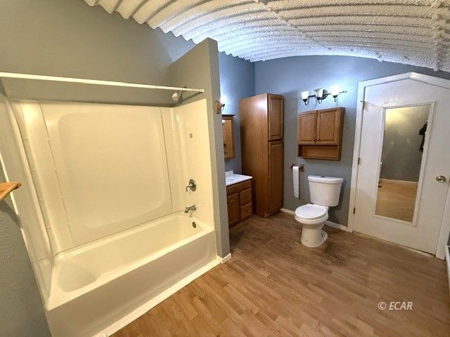 519 Spring Creek Parkway Property Photo 17