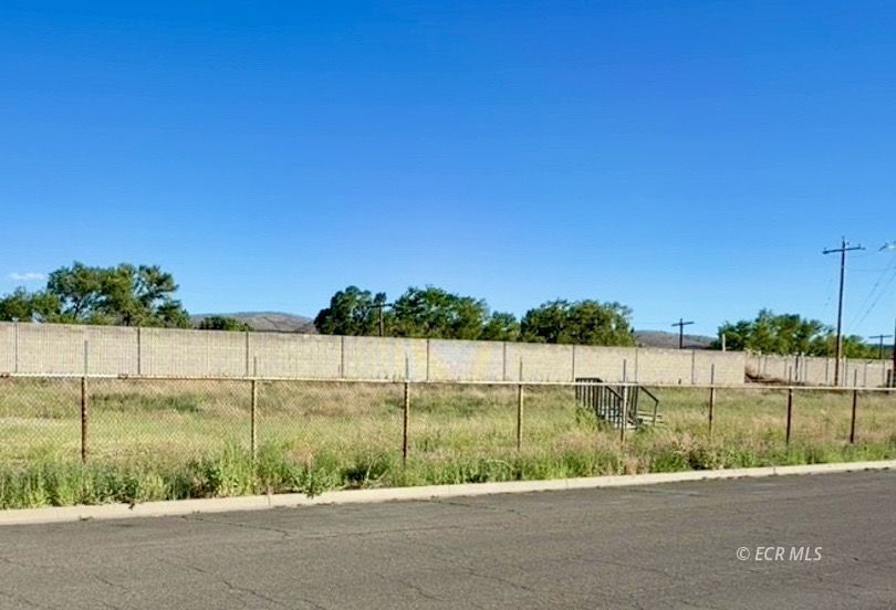 220 Water Street Property Photo 3