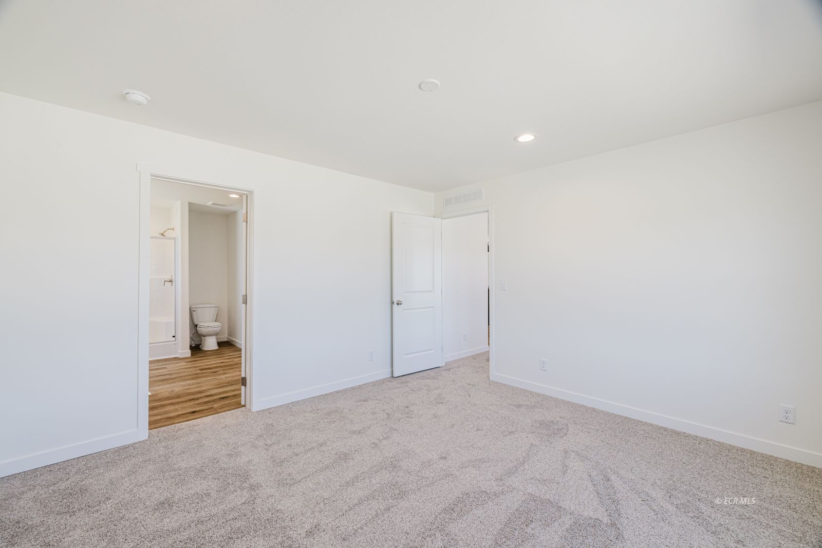 2155 Mcclellan Avenue Property Photo 11