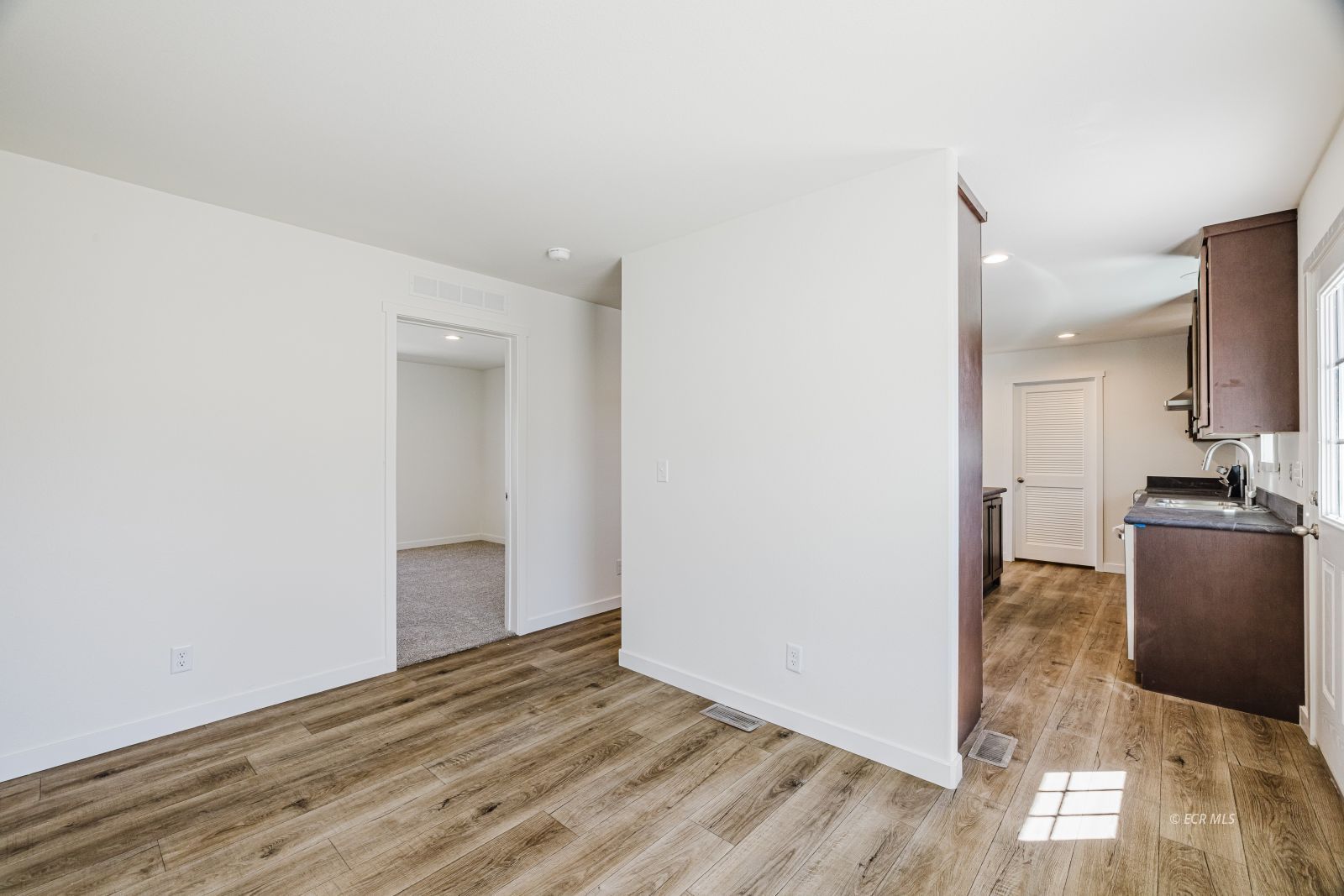 2155 Mcclellan Avenue Property Photo 17