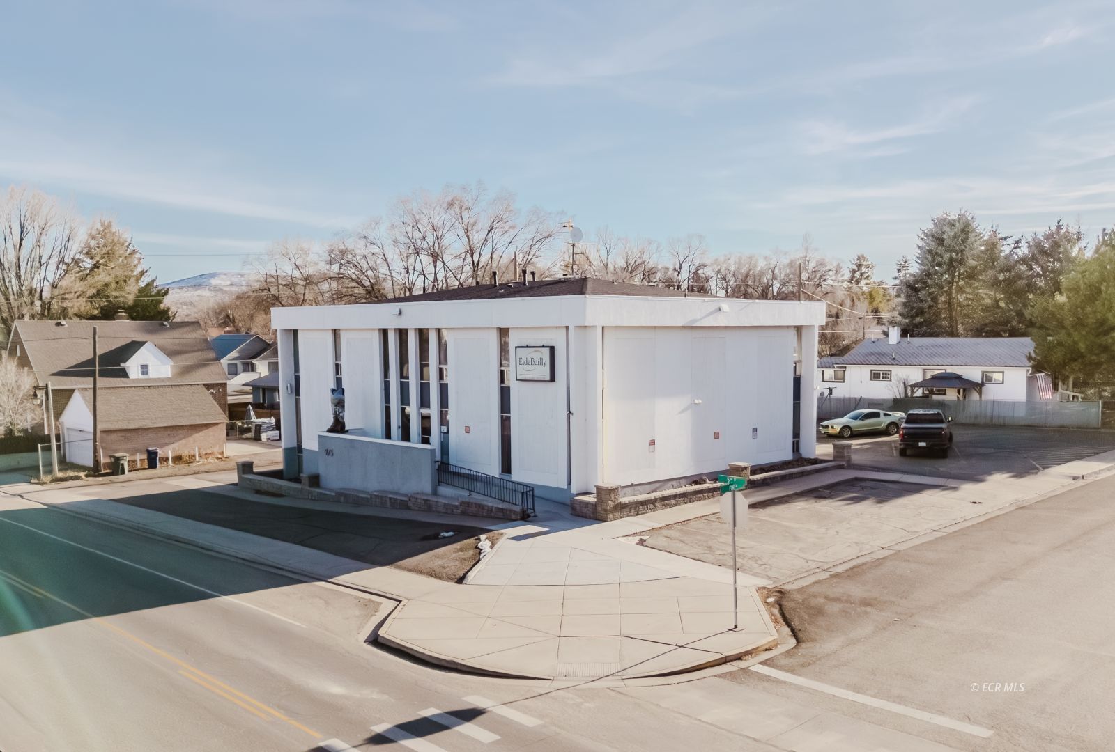975 5th Street Property Photo 16