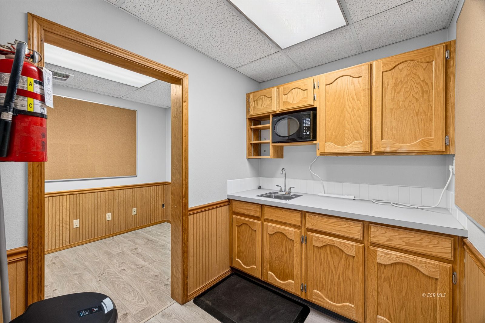975 5th Street Property Photo 24