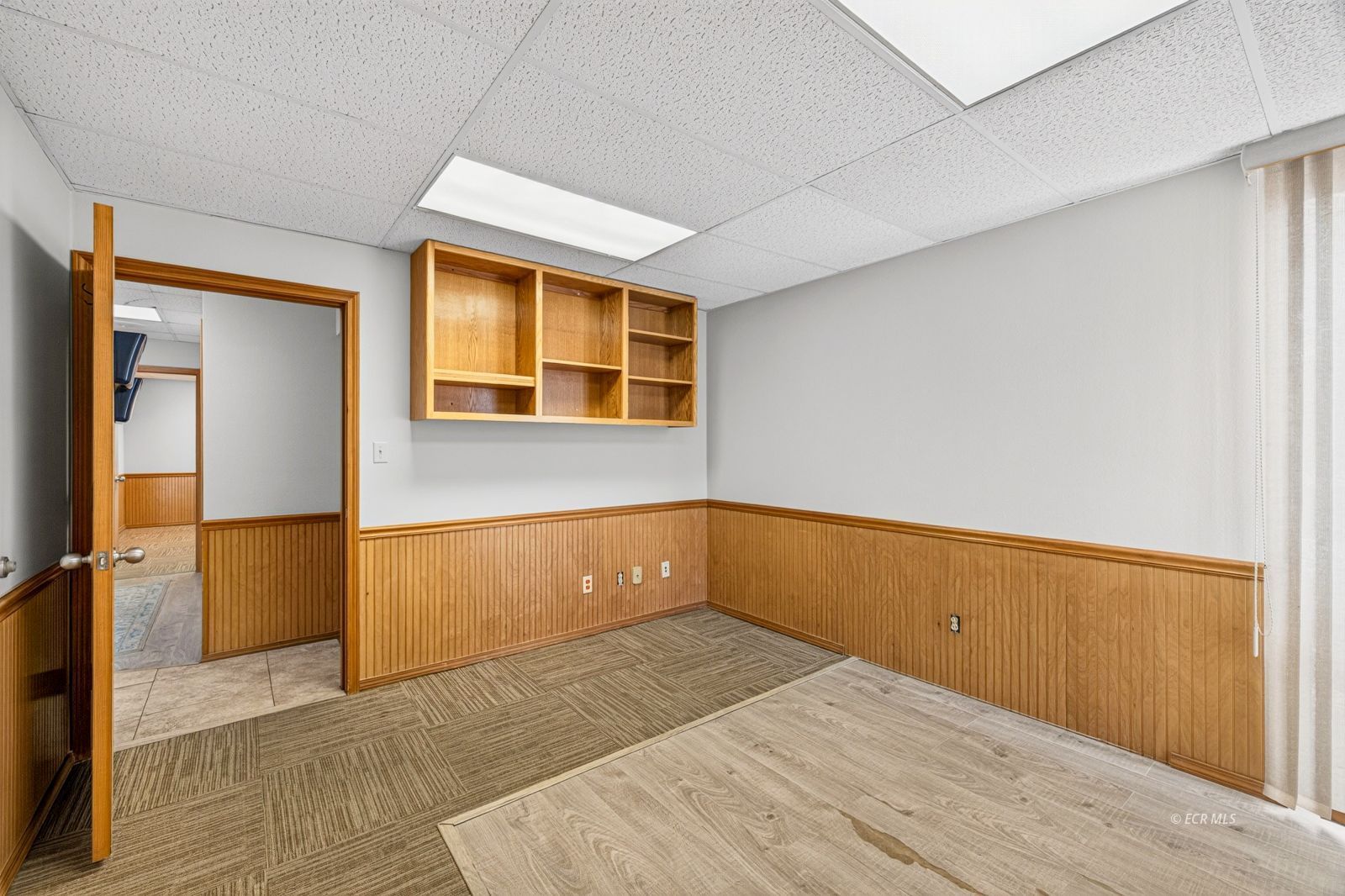 975 5th Street Property Photo 27