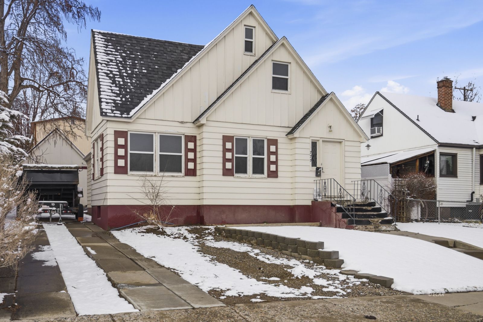 773 Juniper Street Property Photo 2