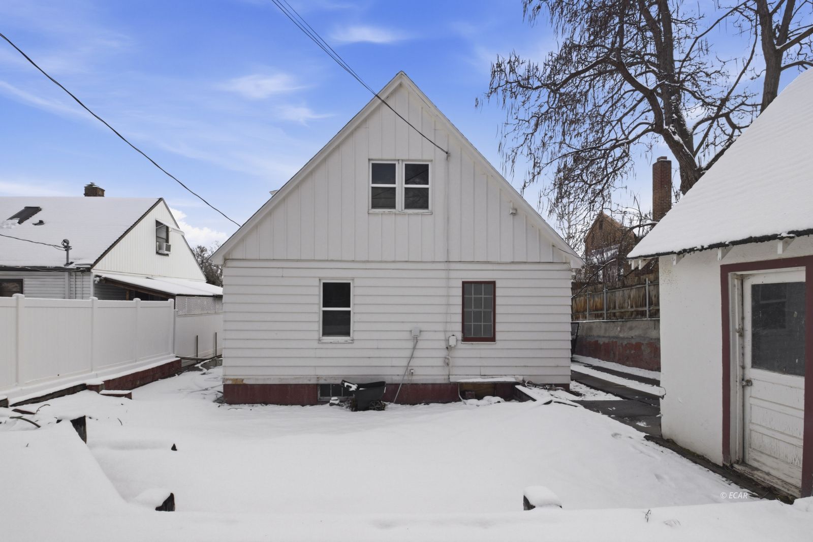 773 Juniper Street Property Photo 6