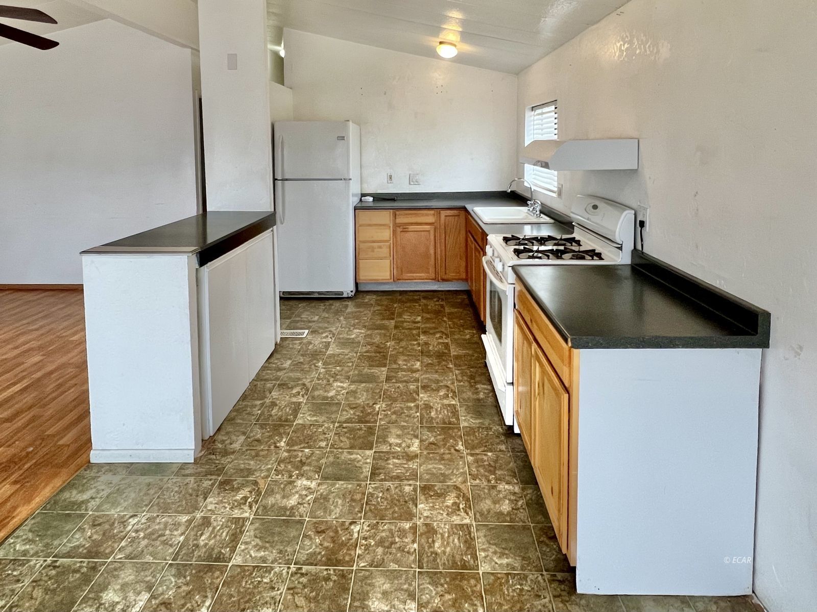 3433 Crow Avenue Property Photo 2