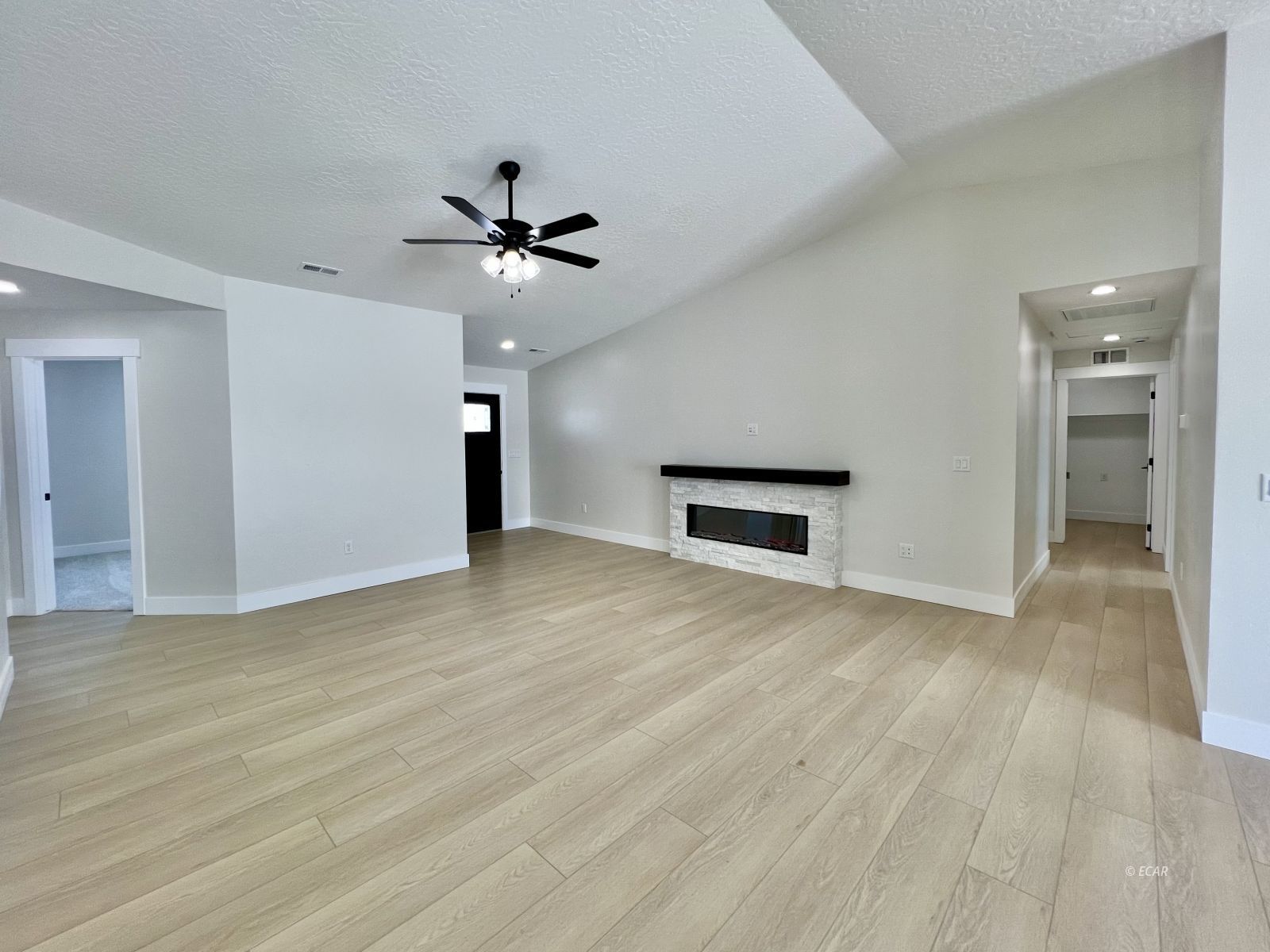 4434 York Boulevard 62 Property Photo 2