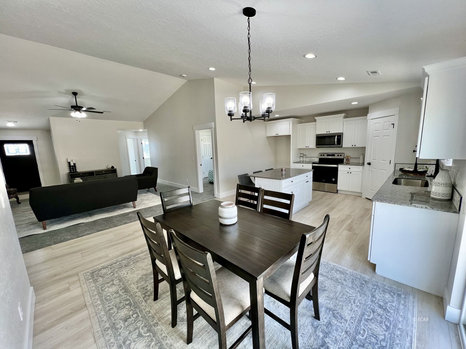 1719 Opal Drive Property Photo 14