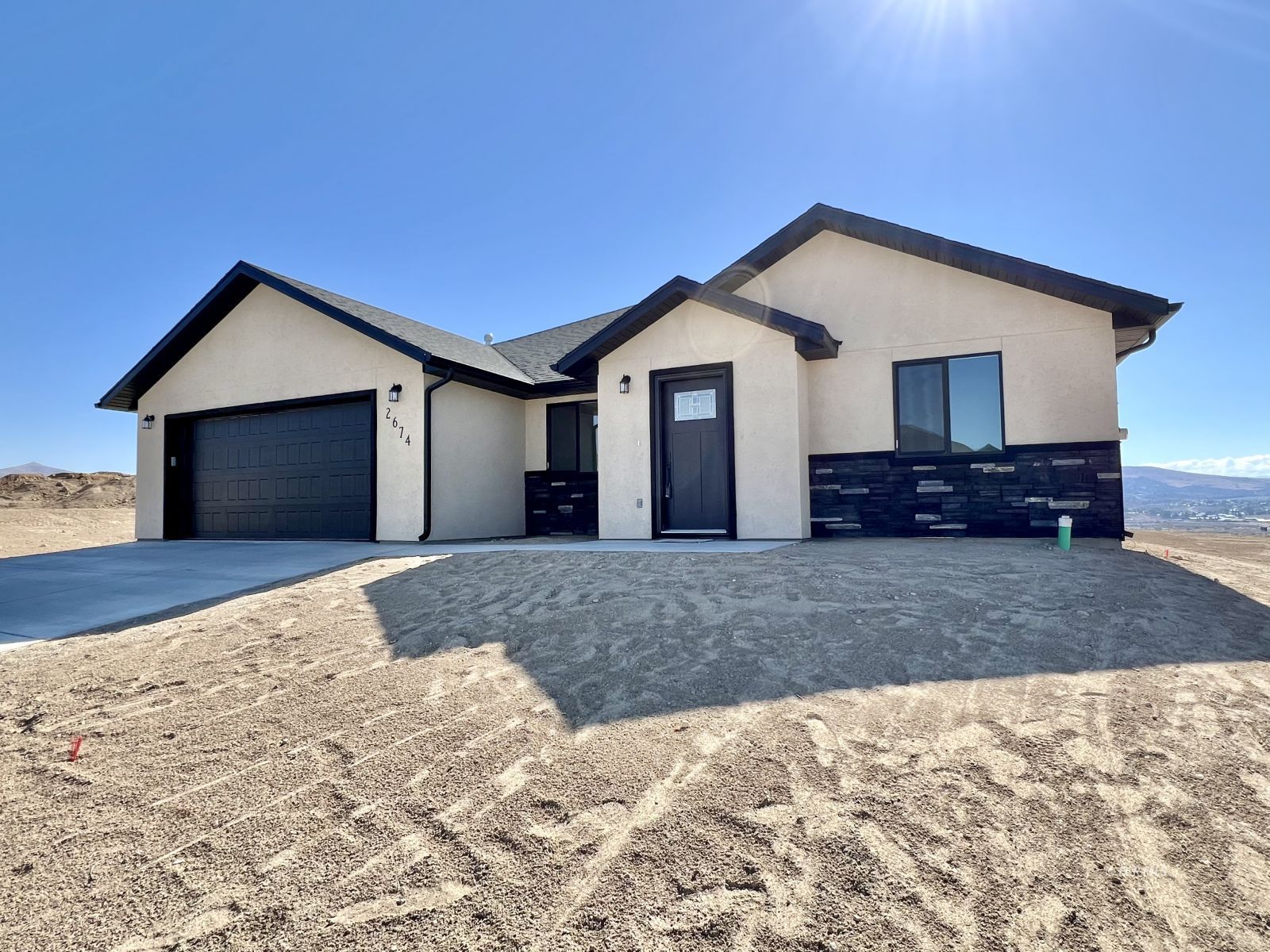 1715 Opal Drive Property Photo 1