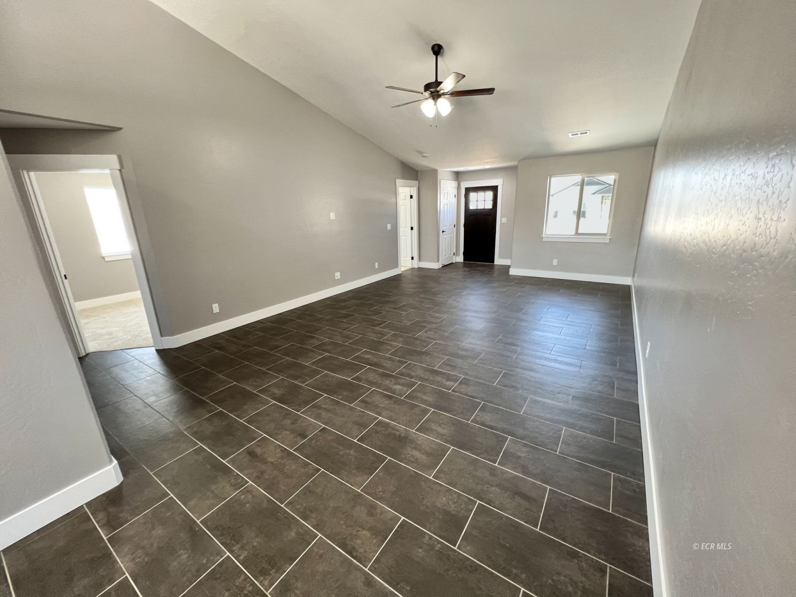 1715 Opal Drive Property Photo 4