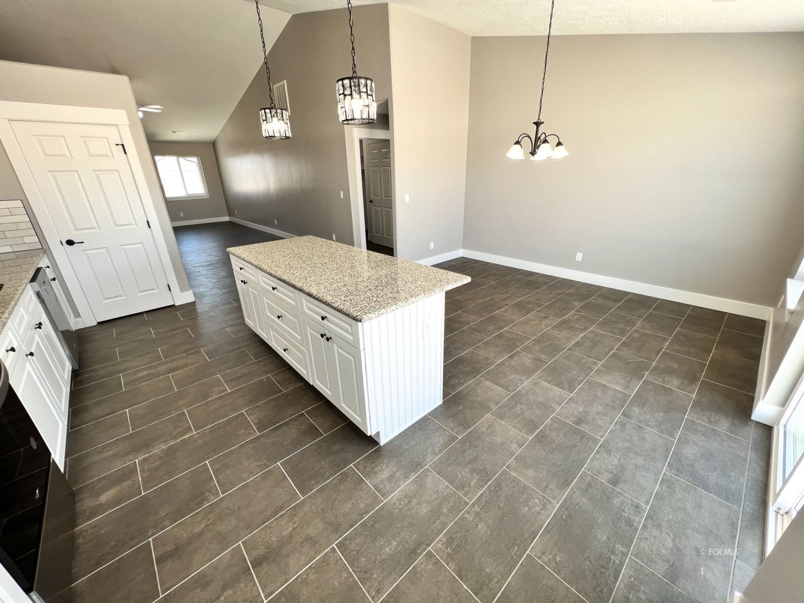 1715 Opal Drive Property Photo 6