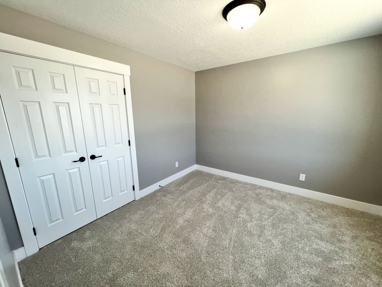 1715 Opal Drive Property Photo 9