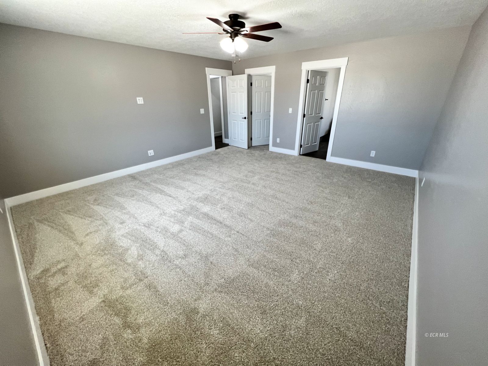 1715 Opal Drive Property Photo 17