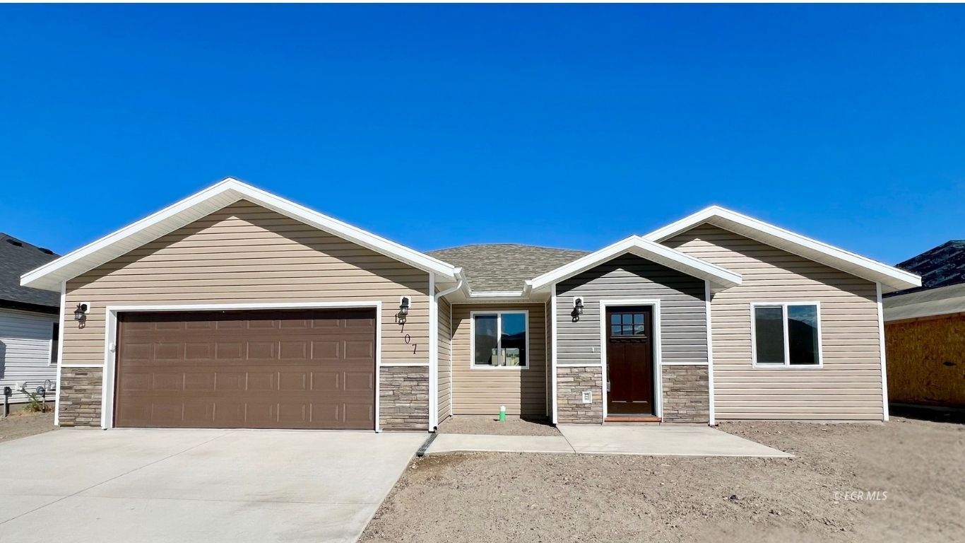 1707 Opal Drive Property Photo 1