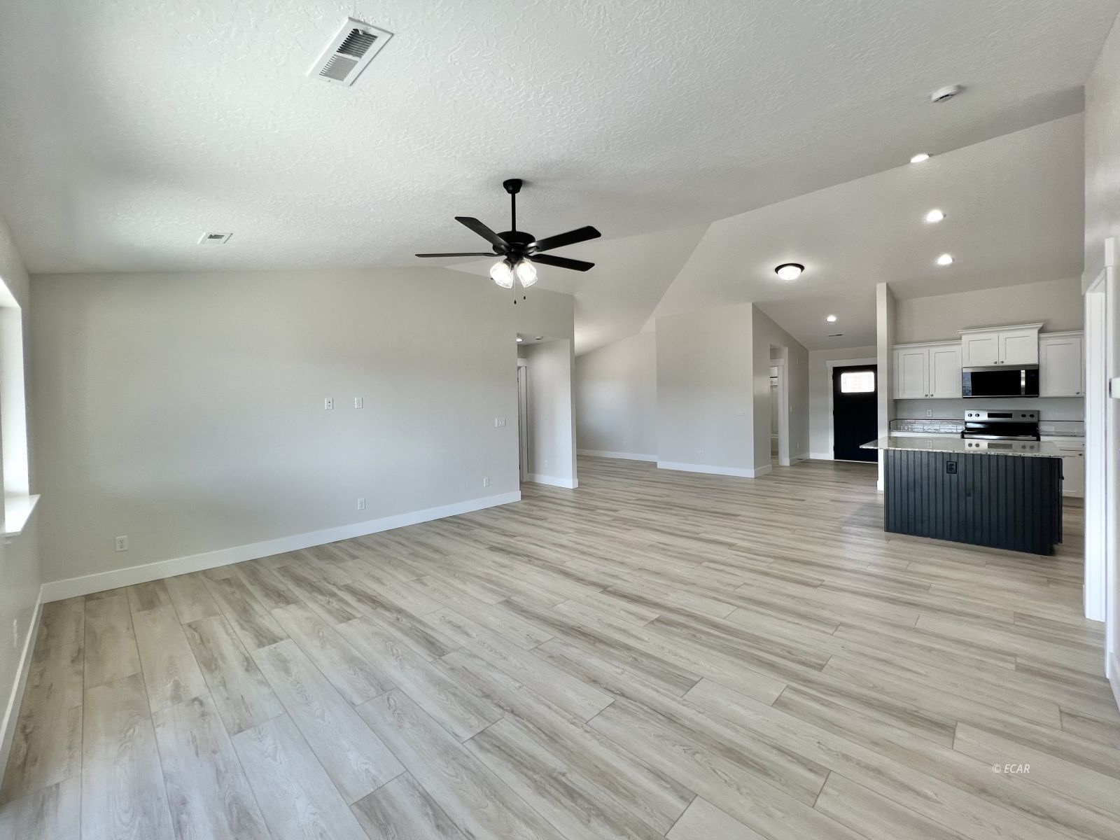 1723 Opal Drive Property Photo 2