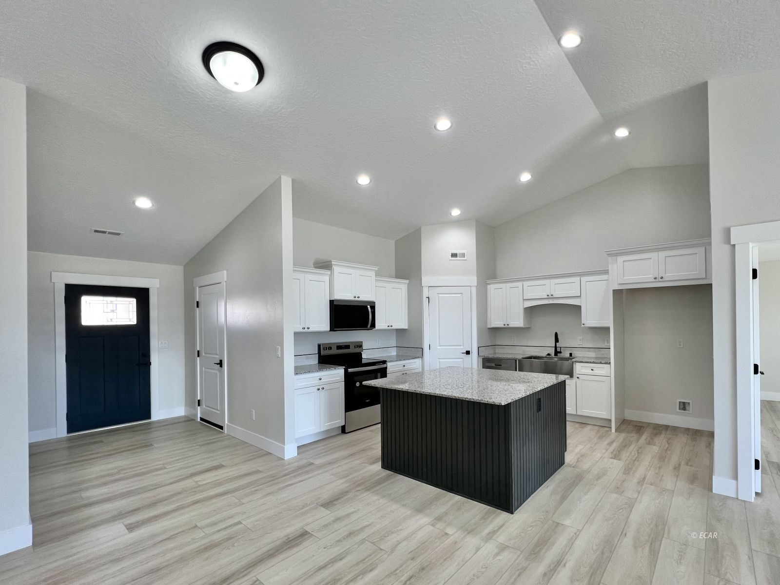 1723 Opal Drive Property Photo 7