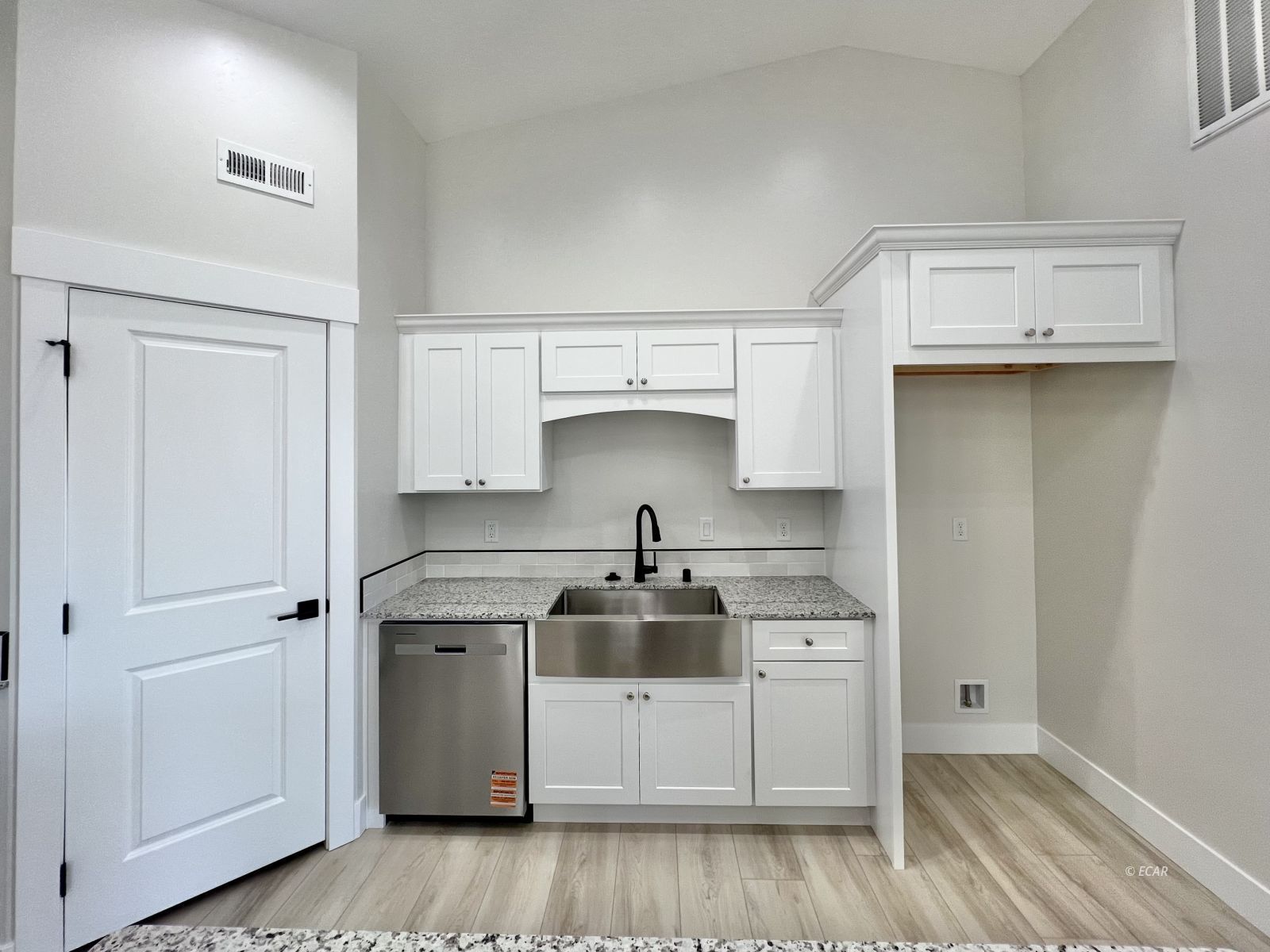 1723 Opal Drive Property Photo 8