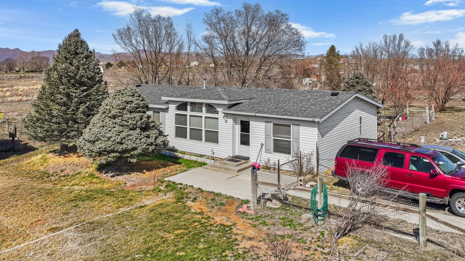 6157 Hayes Avenue Property Photo 1