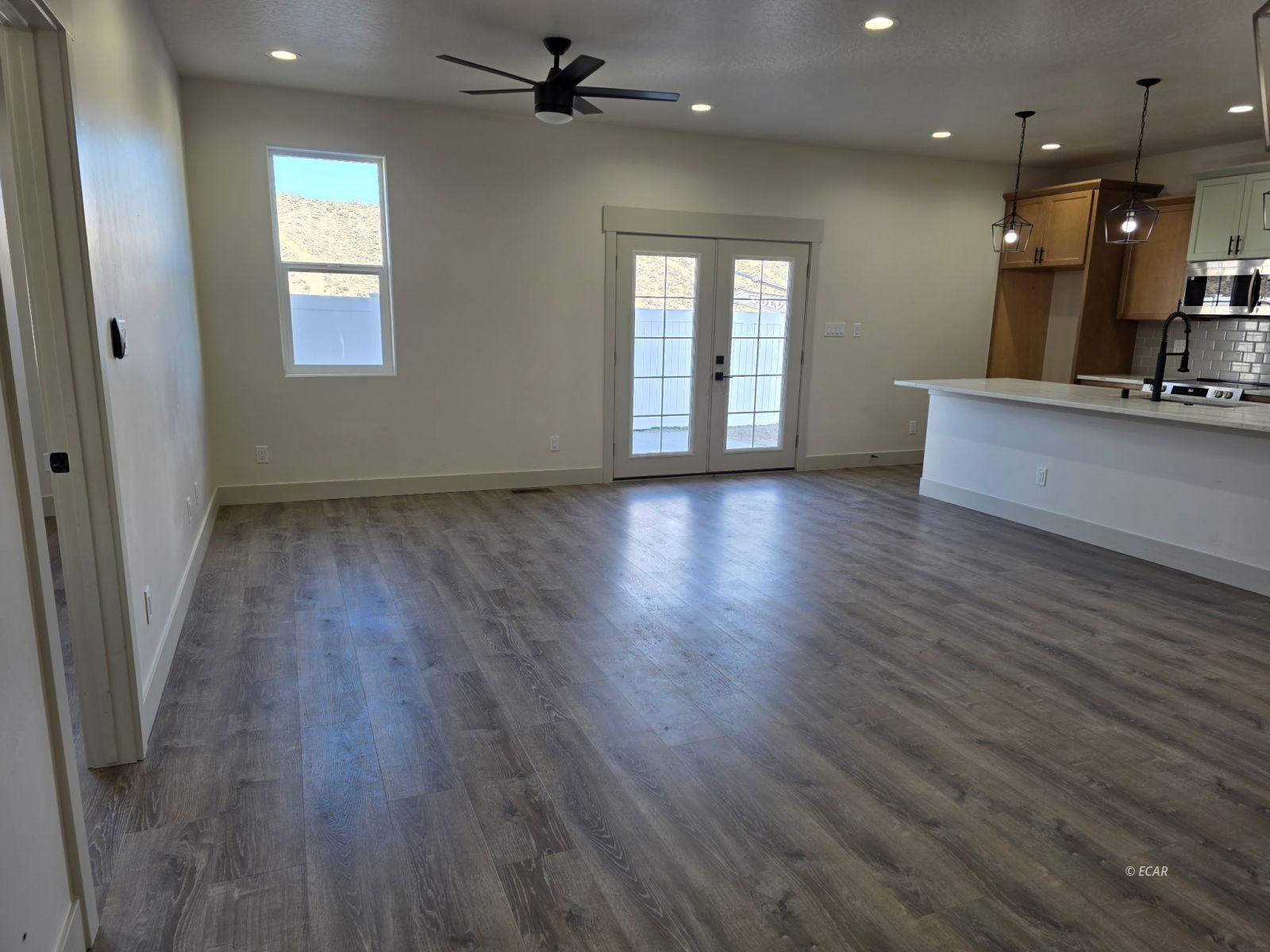 2618 Platinum Drive Property Photo 3