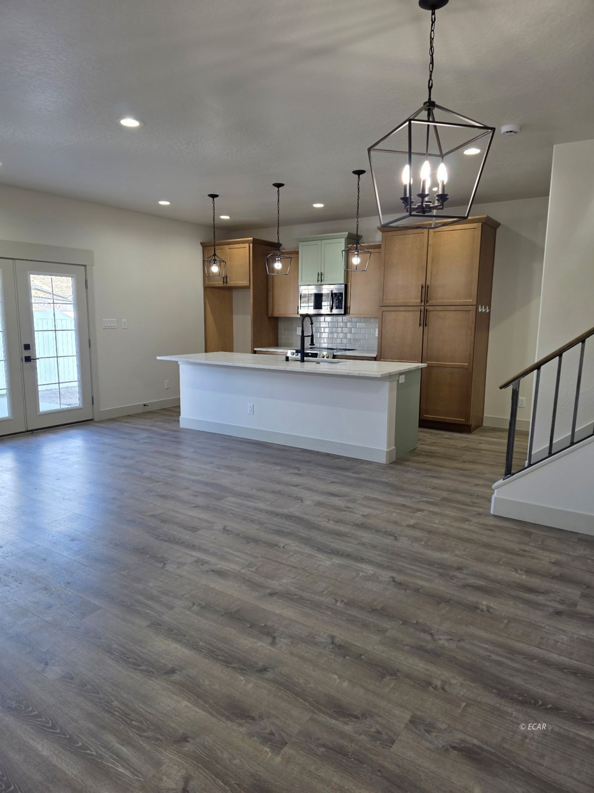 2618 Platinum Drive Property Photo 4